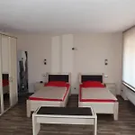 Ferien- Und Messe-Wohnung Kaefferlein